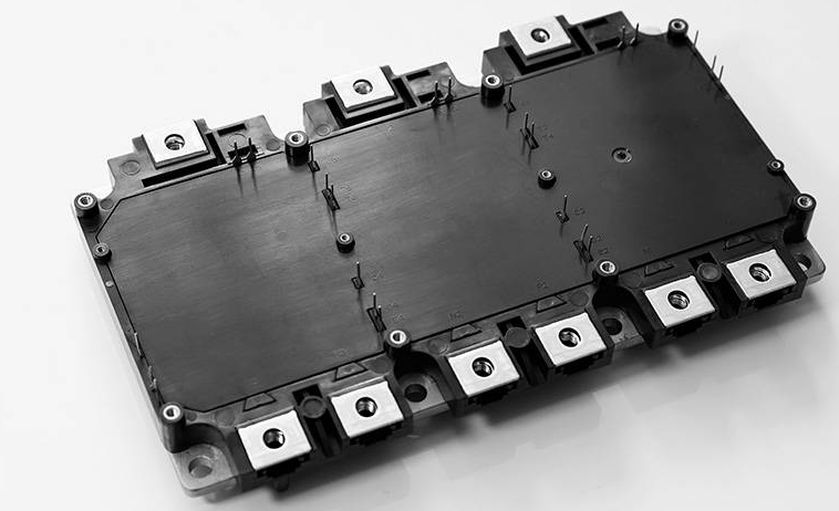 汽车级IGBT？楣ひ罩瞥逃胂村杲